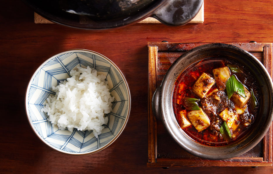 チバザビーフの麻婆豆腐と土鍋ご飯